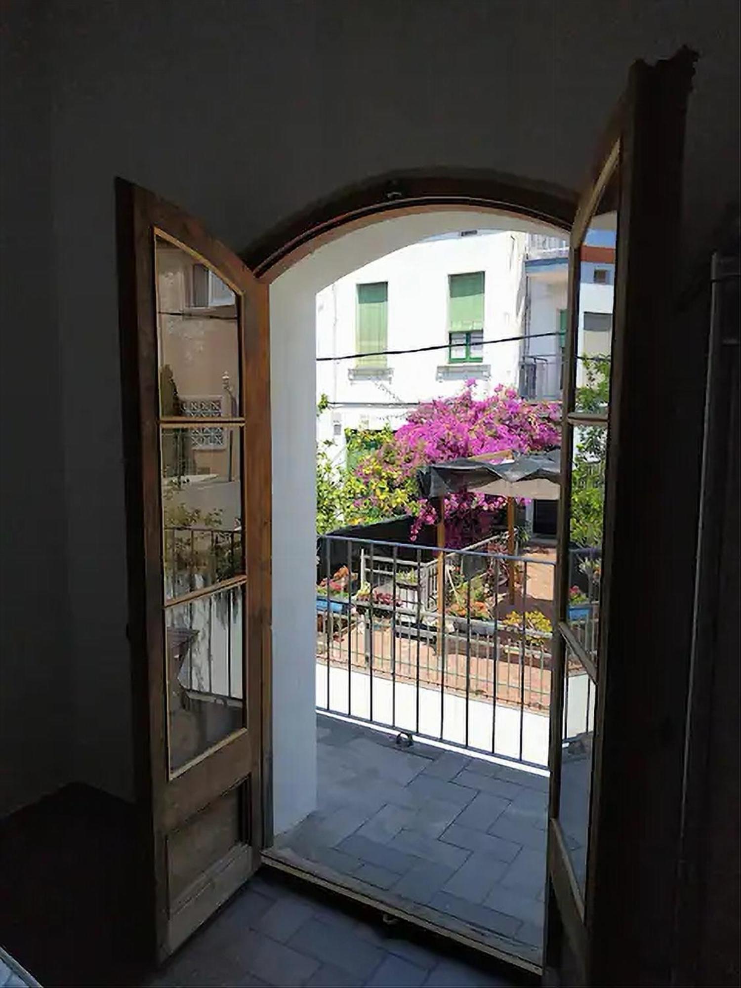 Apartamento De Diseno Cerca De Tren, Playa Y Bcn Masnou Buitenkant foto